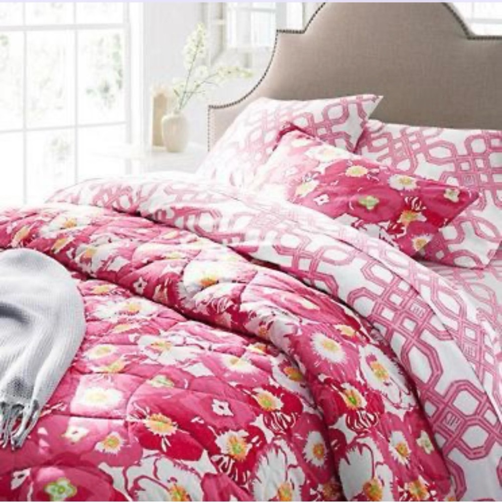 Lilly Pulitzer Exclusively Garnet Hill Scarlet Begonias Twin Comforter & Sham